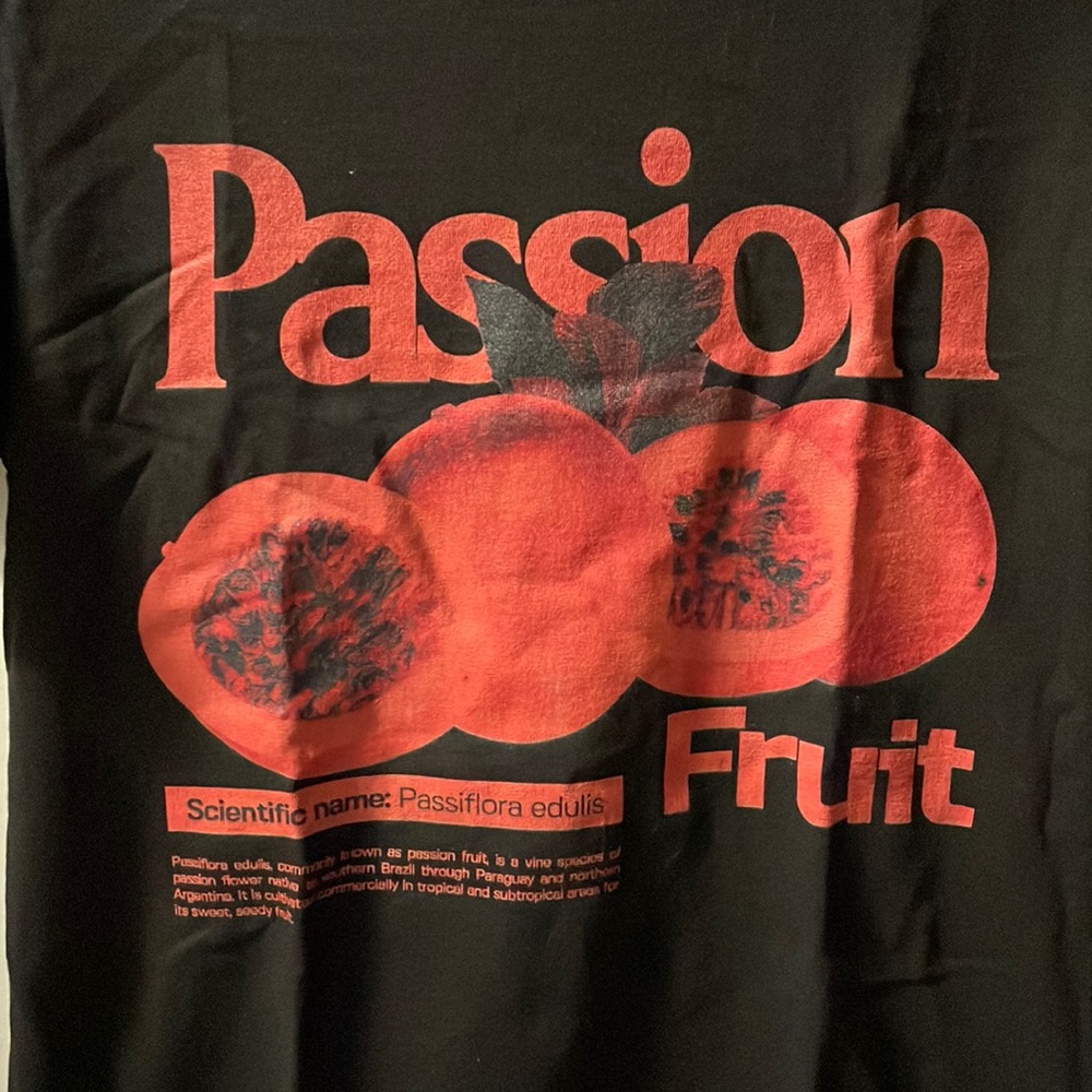 Small atthemoment Passion Fruit t-shirt.